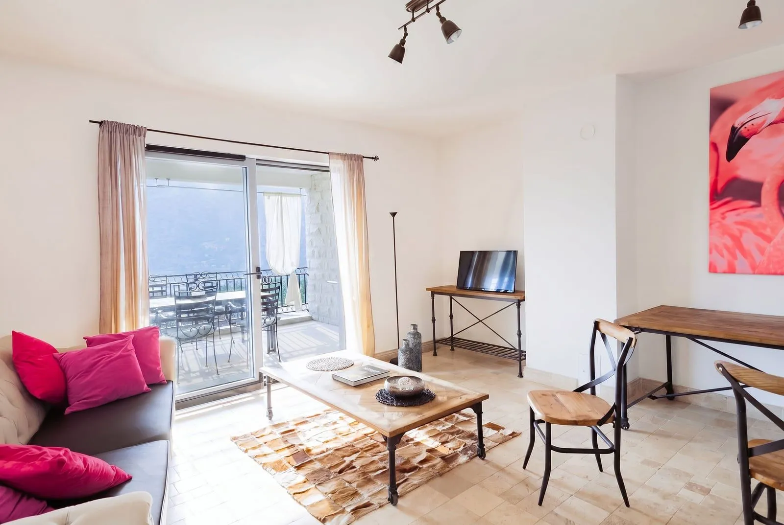 Prodaja, trosoban stan, 82m², Risan, Kotor