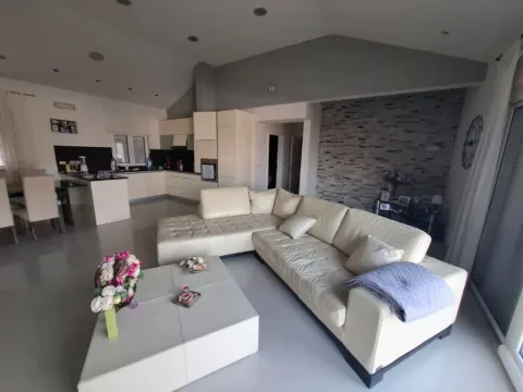 Prodaja, kuća, 130m², Krašići, Tivat - image 6