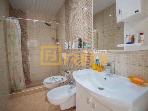 Sale, house, 550m², Budva, Crna Gora - image 34