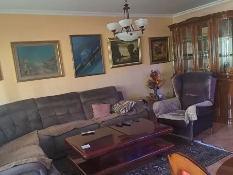 Prodaja, dvosoban stan, 80m², Preko Morače, Podgorica