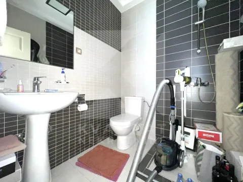 Prodaja, trosoban stan, 100m², 1 maj, Podgorica - image 9