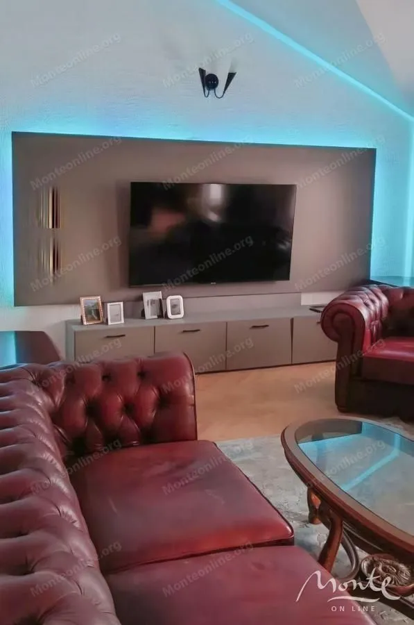 Prodaja, trosoban stan, 131m², Igalo, Herceg Novi