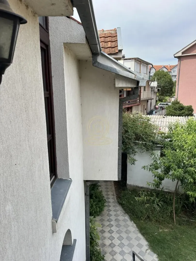 Prodaja, kuća, 290m², Palilula, Niš
