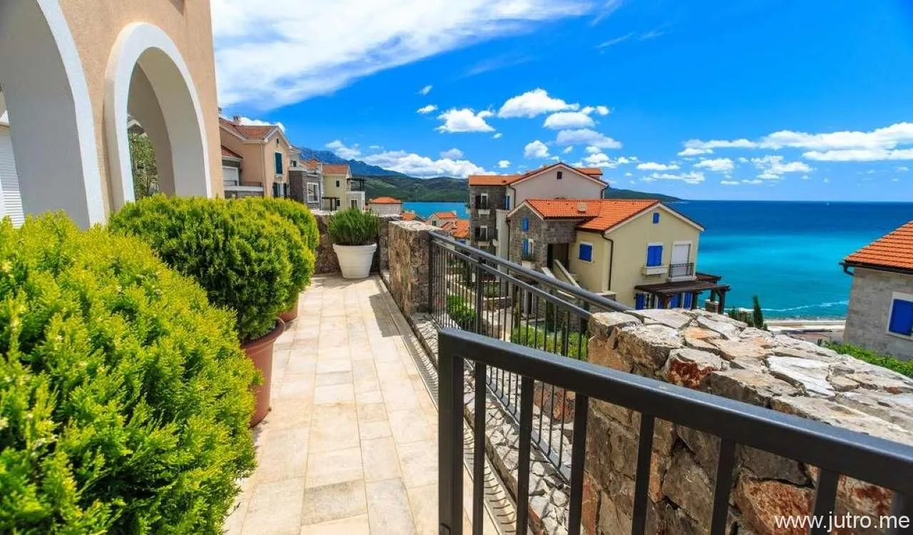 Prodaja, jednosoban stan, 55m², Luštica, Tivat