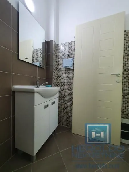 Sale, office space, 189m², Aqua park, Jagodina