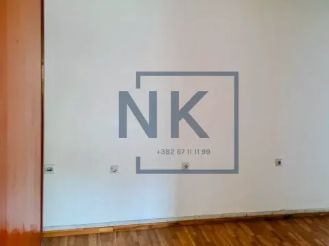 Rent, office space, 95m², Stari Aerodrom, Podgorica - image 8