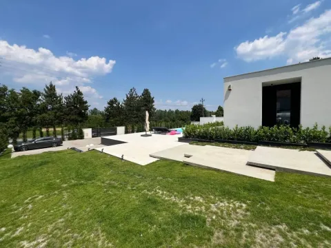 Prodaja, kuća, 253m², Beočić, Rekovac - image 21