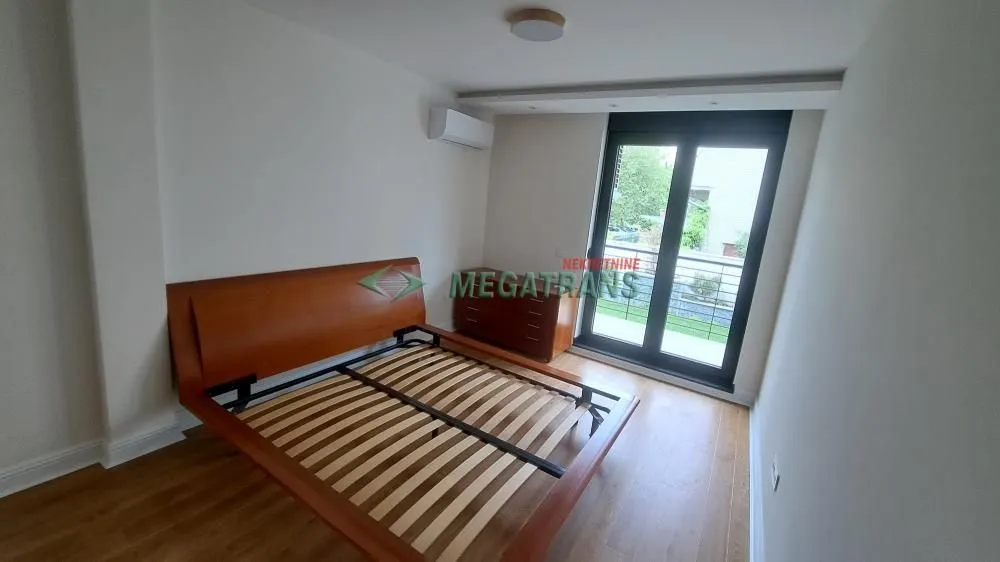 Izdavanje, četvorosoban stan, 90m², Bulevar Evrope, Novi Sad Sve Podlokacije