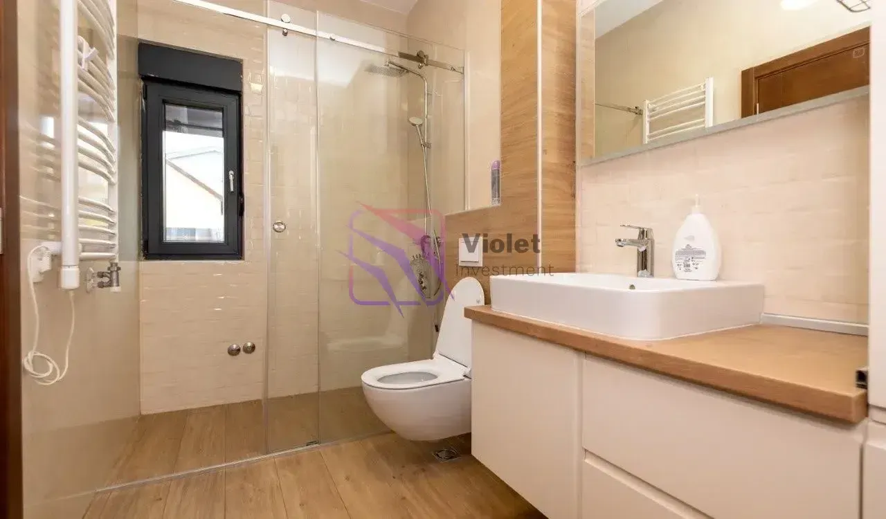 Izdavanje, kuća, 160m², Dalmatinska ulica, Podgorica