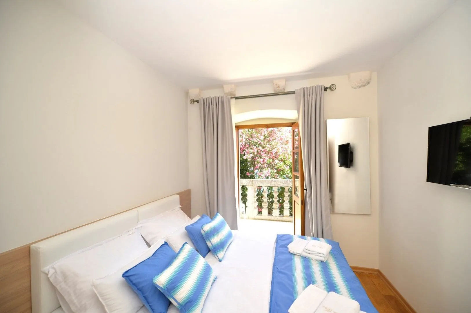 Sale, house, 251m², Prčanj, Kotor