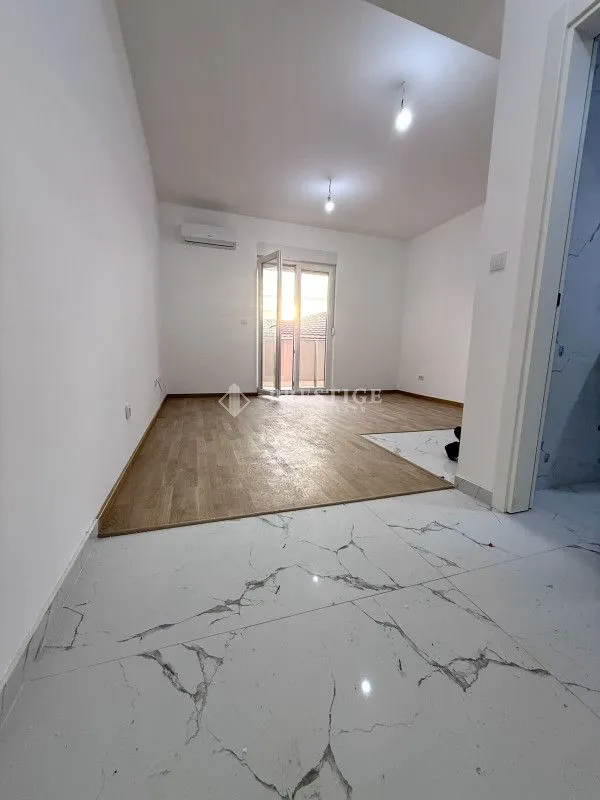 Rent, studio apartment, 29m², Zabjelo, Podgorica
