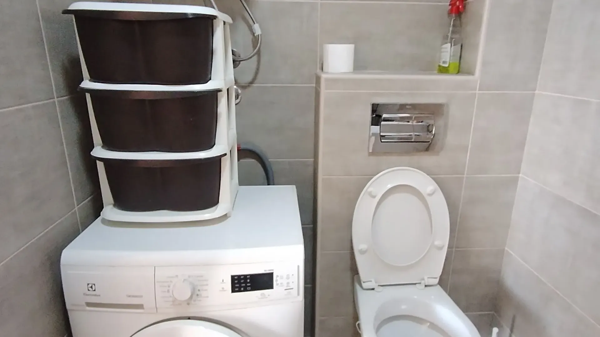 Izdavanje, jednosoban stan, 28m², Adice, Novi Sad Sve Podlokacije