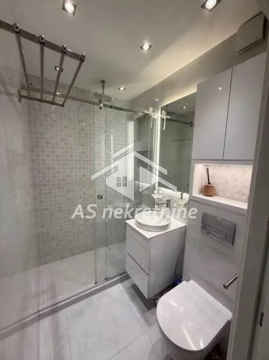 Rent, two bedroom apartment, 50m², Stari Merkator, Novi Beograd Sve Podlokacije