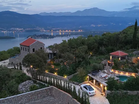 Rent, house, 520m², Đuraševići, Tivat - image 42