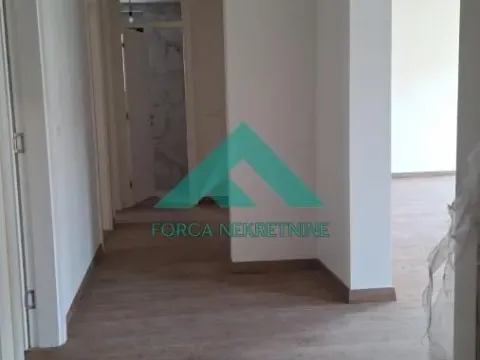 Sale, four bedroom apartment, 111m², Lekino Brdo, Voždovac Sve Podlokacije - image 5