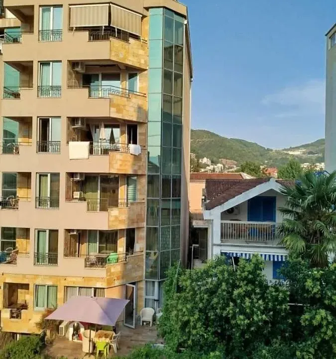 Sale, two bedroom apartment, 65m², Centar, Budva
