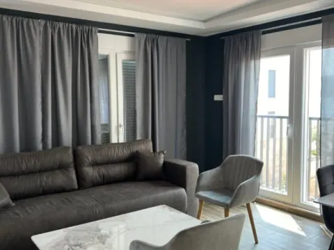 Izdavanje, dvosoban stan, 70m², Kalimanj, Tivat - image 6