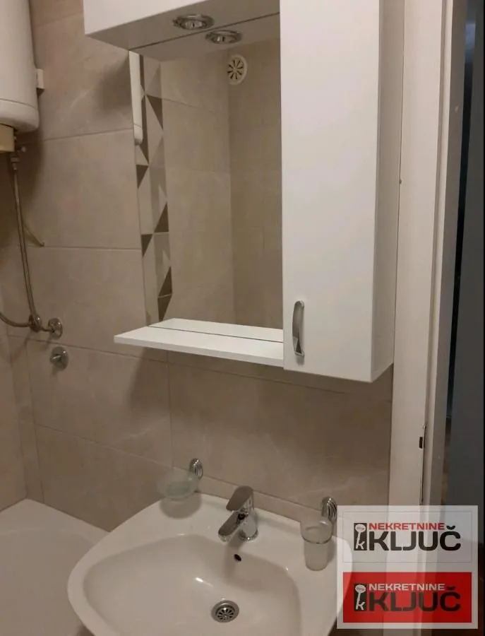 Izdavanje, dvosoban stan, 56m², Bulevar Oslobodjenja, Novi Sad Sve Podlokacije