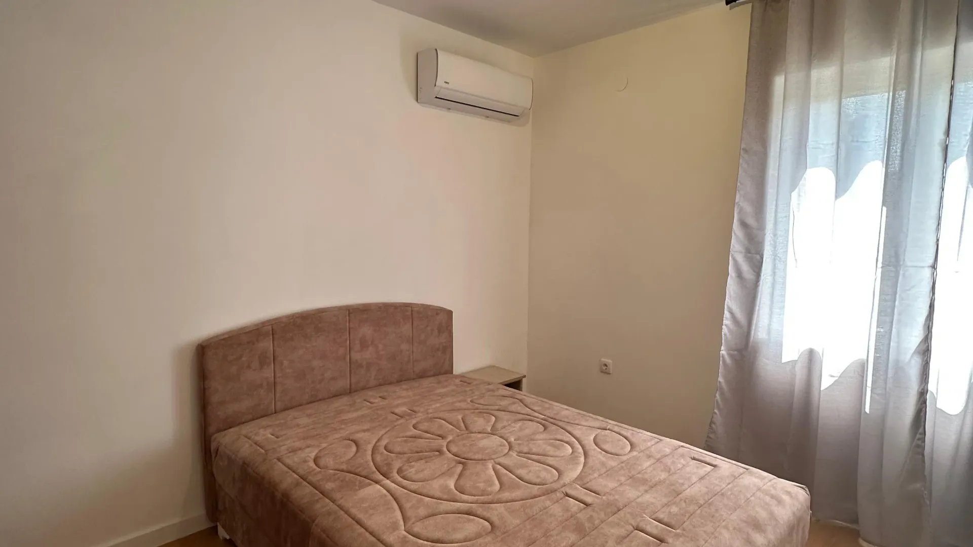 Rent, three bedroom apartment, 200m², Centar, Tivat