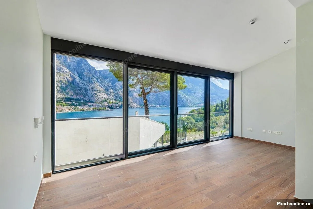 Sale, house, 479m², Prčanj, Kotor