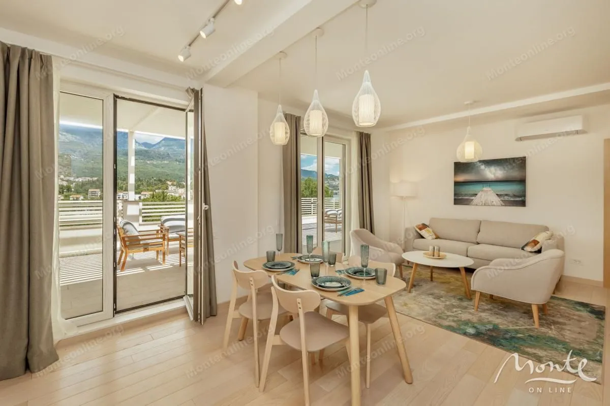 Prodaja, jednosoban stan, 65m², Herceg Novi, Crna Gora