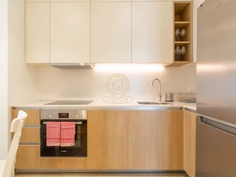 Izdavanje, trosoban stan, 87m², Savski Venac, Beograd - image 9