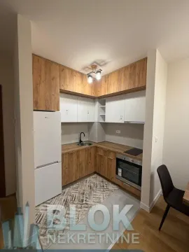 Izdavanje, jednosoban stan, 45m², Central Point, Podgorica - image 7
