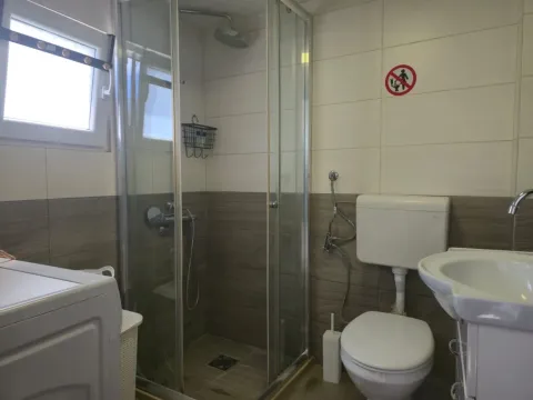 Prodaja, jednosoban stan, 37m², Drač, Podgorica - image 9