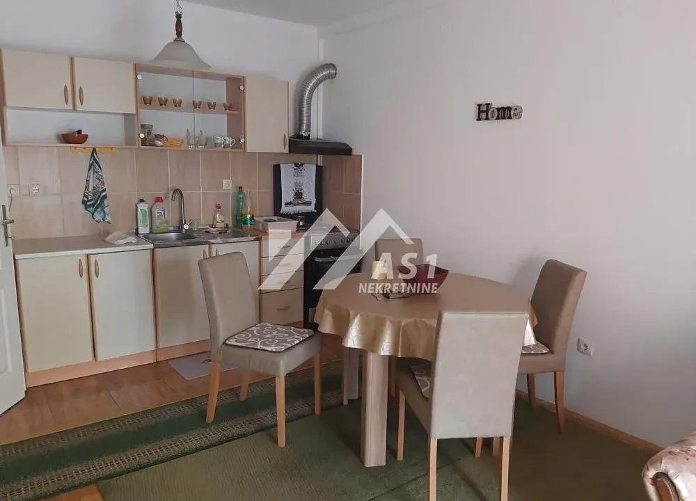Izdavanje, jednosoban stan, 38m², Nova Detelinara, Novi Sad Sve Podlokacije