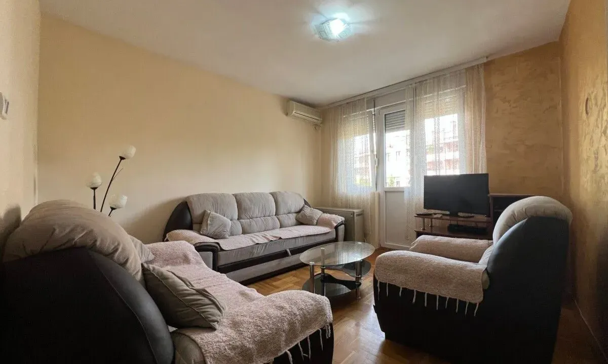 Izdavanje, jednosoban stan, 51m², Preko Morače, Podgorica
