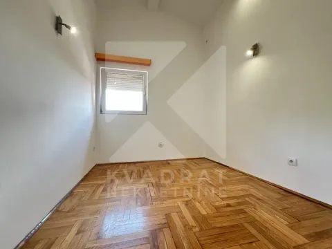 Rent, three bedroom apartment, 100m², Zagorič, Podgorica - image 9