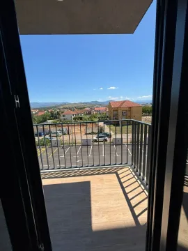 Izdavanje, jednosoban stan, 40m², Tološi, Podgorica - image 7