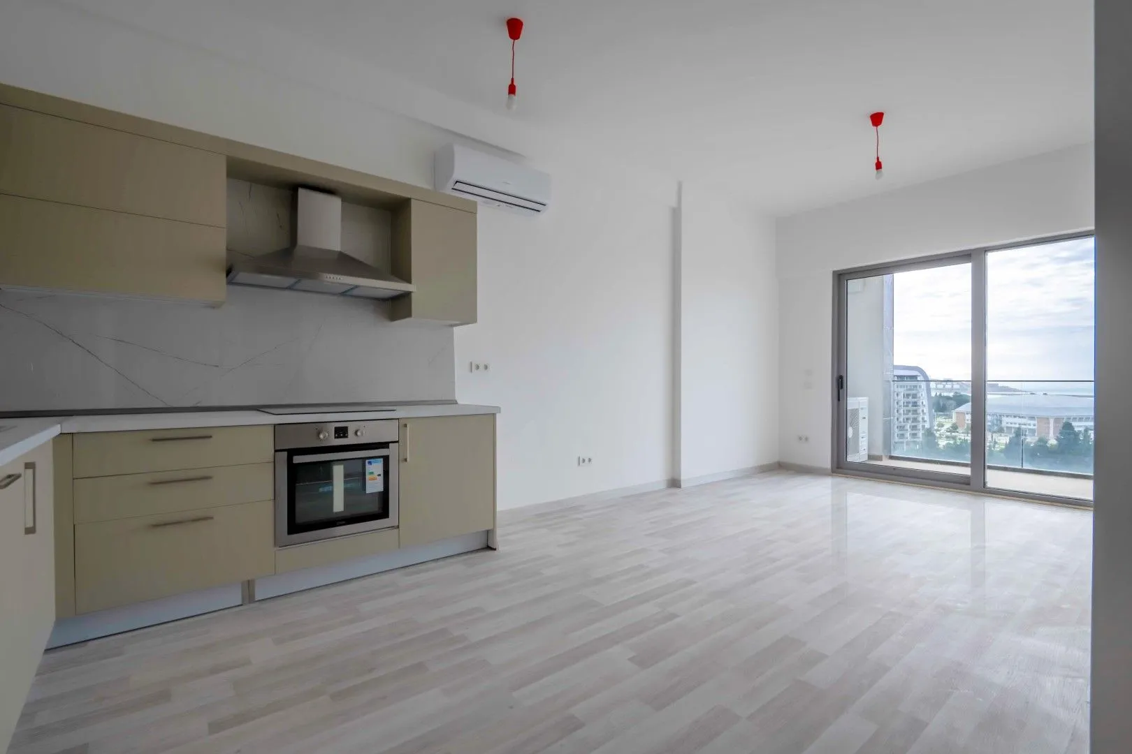 Sale, two bedroom apartment, 75m², Centar, Bar