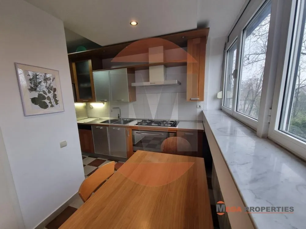 Rent, four bedroom apartment, 124m², Savski Venac, Beograd
