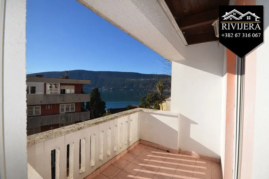 Prodaja, četvorosoban stan, 95m², Centar, Herceg Novi