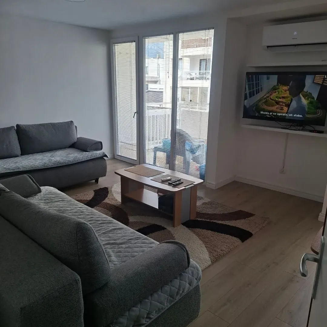Rent, one bedroom apartment, 58m², Centar, Bar