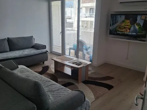 Rent, one bedroom apartment, 58m², Centar, Bar - image 2