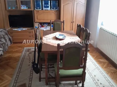 Prodaja, kuća, 166m², Sremska Kamenica, Petrovaradin - image 3