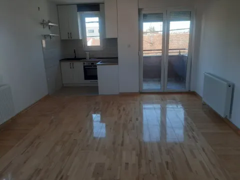 Prodaja, trosoban stan, 56m², Telep južni, Novi Sad Sve Podlokacije - image 3