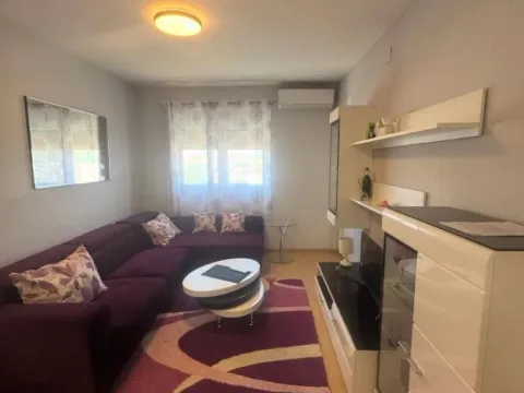 Prodaja, jednosoban stan, 46m², City Kvart, Podgorica - image 3