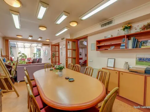 Sale, house, 285m², Bezanijska Kosa 1, Bežanijska Kosa Sve Podlokacije - image 2