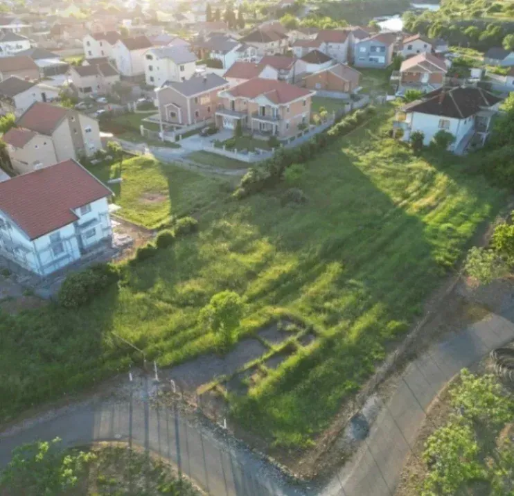 Prodaja, plac, 876m², Zlatica, Podgorica