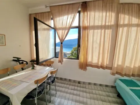 Izdavanje, jednosoban stan, 47m², Centar, Herceg Novi - image 8