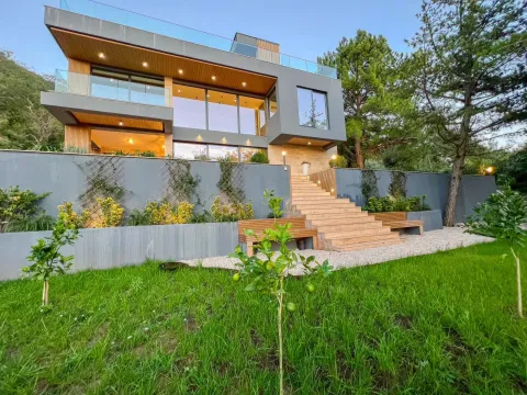 Prodaja, kuća, 317m², Tivat, Crna Gora - image 4