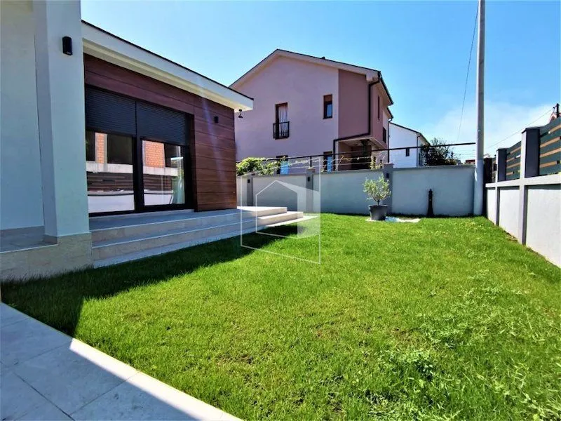 Prodaja, kuća, 150m², Dalmatinska ulica, Podgorica