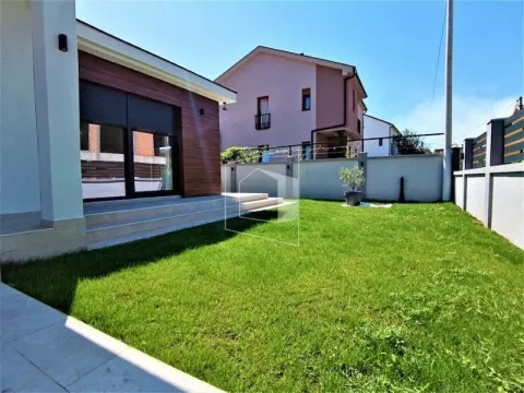 Sale, house, 150m², Dalmatinska ulica, Podgorica - image 4
