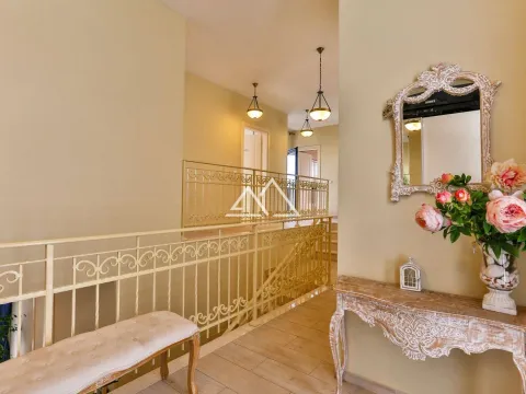 Prodaja, kuća, 240m², Donja Lastva, Tivat - image 8