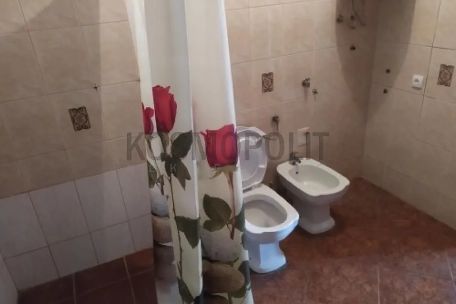 Prodaja, kuća, 389m², Zemun Sve Podlokacije, Beograd