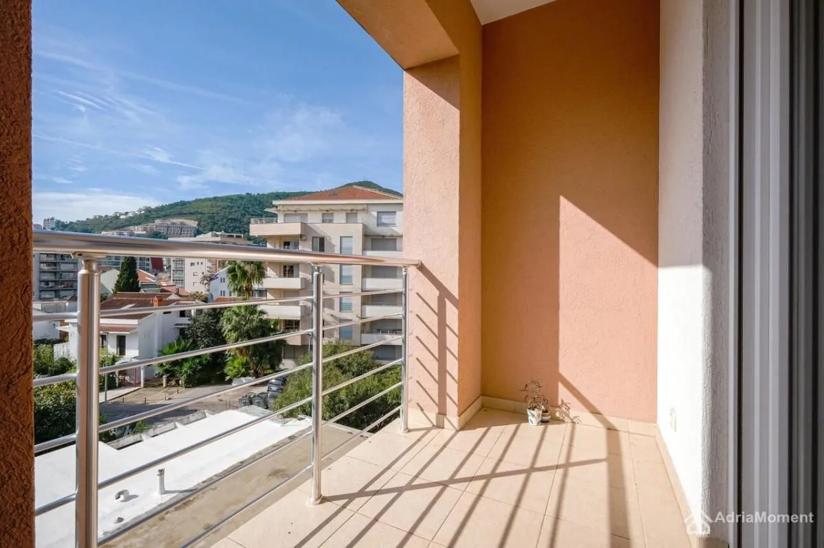 Sale, one bedroom apartment, 64m², Centar, Budva