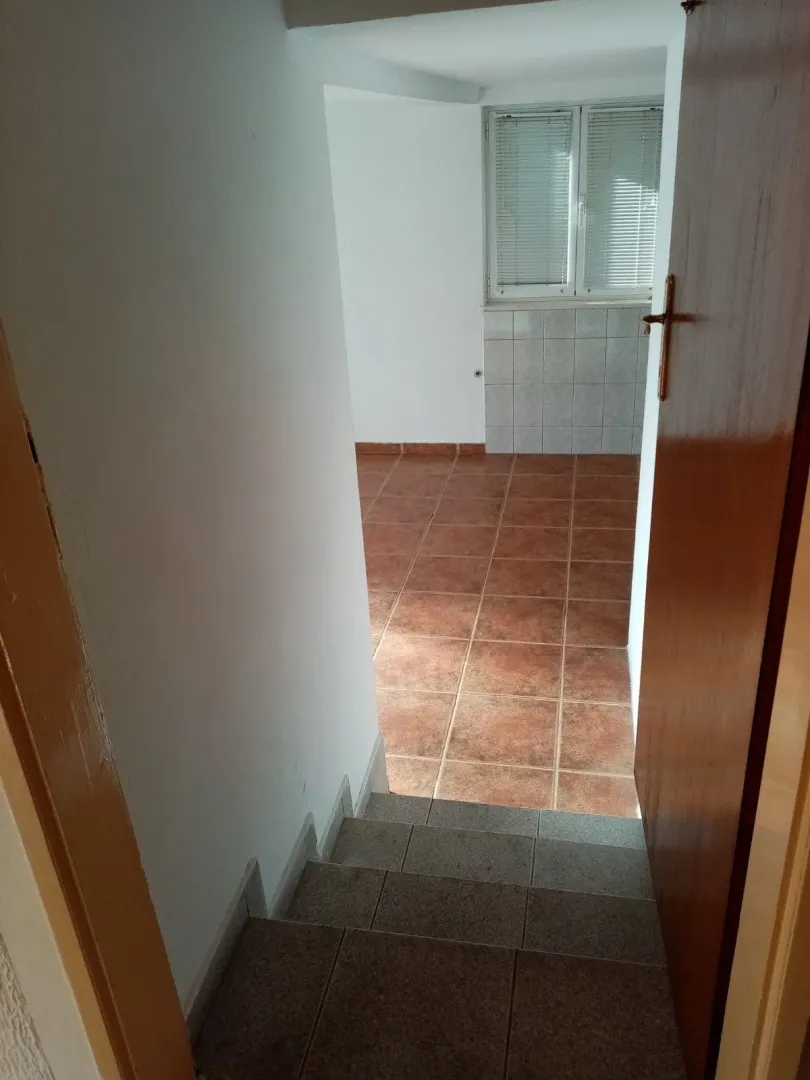 Rent, house, 160m², Zagorič, Podgorica